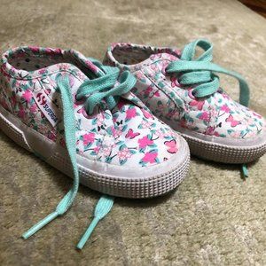 Superga Girls Sneakers, size 5